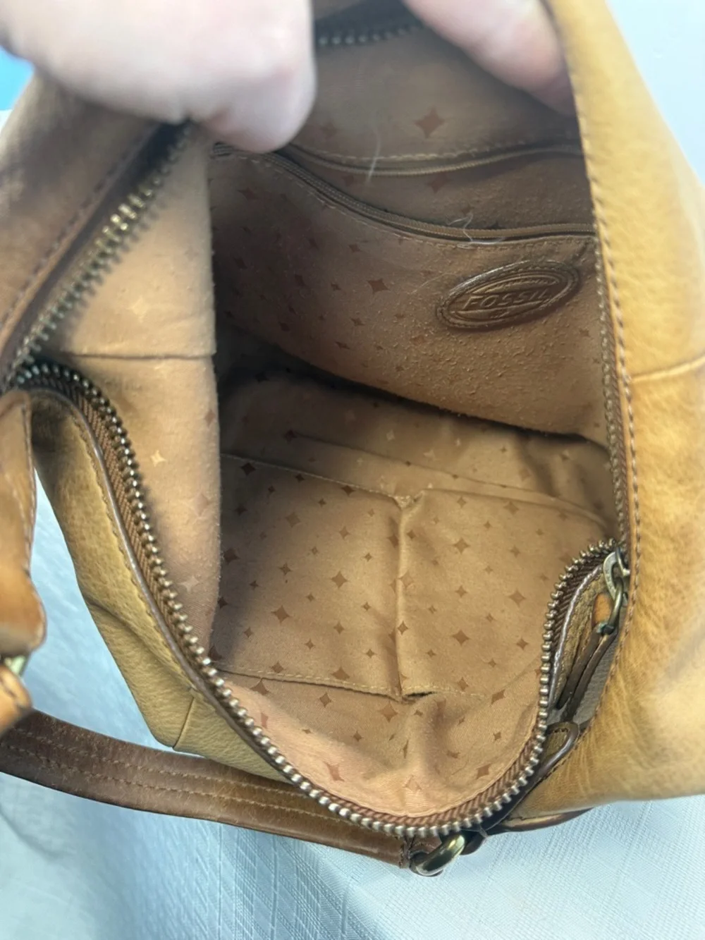 FOSSIL Medium Tan Brown Leather Buckle Pocket Large Hobo Shoulder Bag Purse EUC.